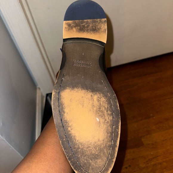 Black men’s dress shoe, great shape. - Picture 3 of 3